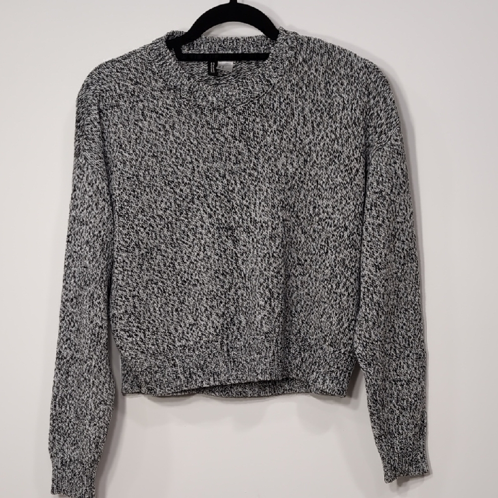 Divided | Cropped Gray Knit Crew Neck Sweater Size S